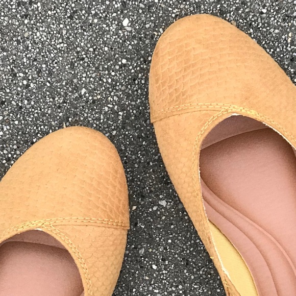 Nature Breeze Shoes - Nature Breeze Mustard Round Toe Ballerina FLAT